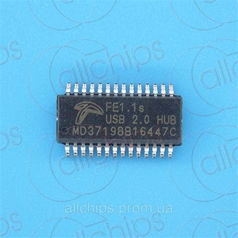 Вставка USB хаба в отверстие