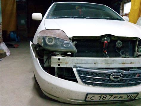 Какие фары установлены на Toyota Corolla 120
