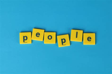 Как использовать типографику для усиления визуальной привлекательности стима