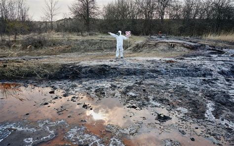 Последствия загрязнения почвы и способы борьбы
