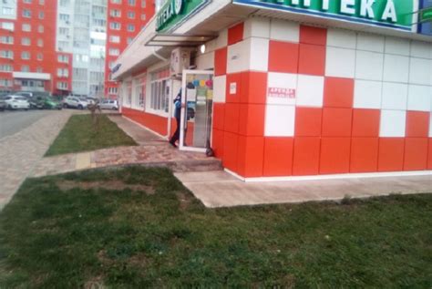 Правила размещения урны у входа в магазин