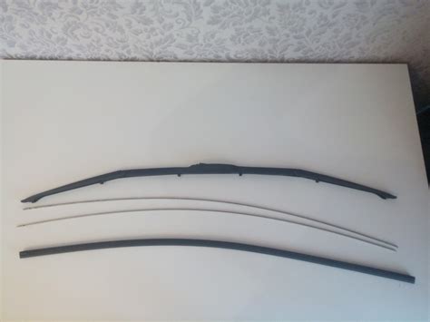 Снятие старого дворника с Toyota Wish