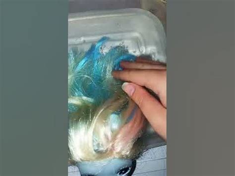 Уход за волосами куклы после удаления флока