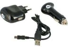 Шаг 3: Вставьте флешку в USB-порт колонки Фиеро